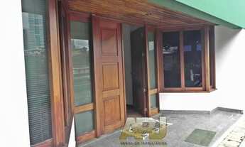 Imagem 3: Casa para venda possui 409 metros quadrados com 4 quartos no Caminho das Árvores - Salvado