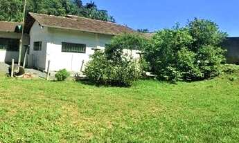 Imagem 7: Locação de Casa com 4 dormitórios bairro Glória - R$ 2.580/mês - Joinville / SC