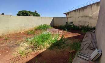 Imagem 6: CASA RESIDENCIAL à venda, 3 quartos, 1 suíte, 2 vagas, TAIAMAN - Uberlândia/MG