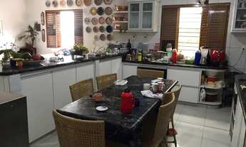 Imagem 6: CASA COM COMODOS COMERCIAIS E KITNETS NO SETOR JARDIM PLANALTO Casa de Rua com 4 Quarto(s