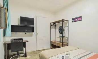 Imagem 3: M Casa a venda na Glória com 2 quartos e quintal