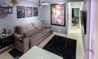 Imagem 2: Apartamento para venda possui 62 metros quadrados com 4 quartos em Abraão - Florianópolis