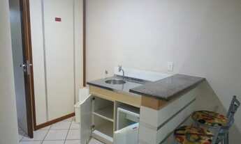 Imagem 3: Apartamento mobiliado, com 42m² de 1 quarto, sala, cozinha, varanda, 1 vg garagem