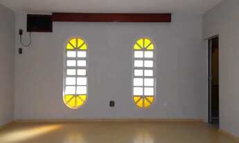 Imagem 7: Guará I QE 03, Sobrado Grande, Vazado, Ventilado e Muito Bem Localizado, 3 Suítes + 1 quar