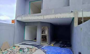 Imagem 3: Sobrado para venda possui 185 metros quadrados com 3 quartos no bairro Hauer - Curitiba