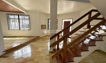 Imagem 6: Casa ampla e elegante em dois andares - 305m² de área construída!