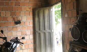 Imagem 5: Terreno com duas casas