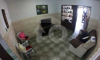 Imagem 7: Casa de 184m² no Bairro Siqueira Campos com 3 Quartos, Garagem, Quintal e Área de Serviço