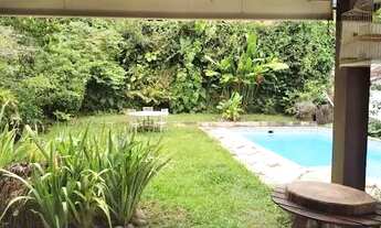 Imagem: Casa alto padrão com 4 dormitórios à