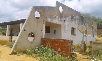 Imagem 3: Fazenda em Martins medindo 47 hectares casa medindo 380m² e um açude grande