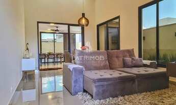 Imagem 2: Casa Térrea 3 Quartos c/ Planejados e Piscina em Condomínio Alto do Castelo