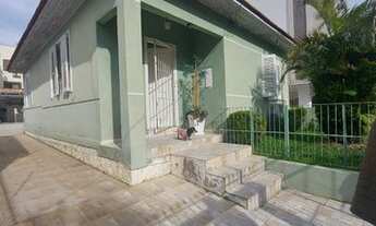 Imagem 2: Casa para venda tem 152 metros quadrados com 3 quartos em Jardim Botânico - Porto Alegre