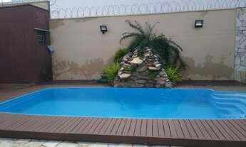 Imagem: Sobrado,5 Quartos,1 Suíte,Varanda,Forno