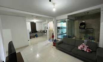 Imagem 4: Oportunidade! Casa 3 Qts, suíte + 3 kits 36m² tudo na laje. (morar ou investir