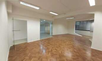 Imagem 3: Conjunto com salas de trabalhos e vão livre, ocupando andar inteiro - Região da Paulista