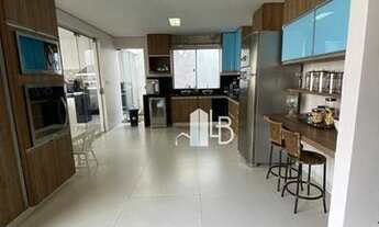 Imagem 3: Casa com 4 quartos à venda, 390 m² por R$ 1.890.000 - Jardim Karaíba - Uberlândia/MG