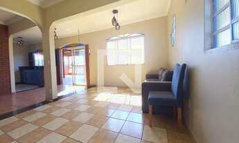 Imagem 3: Casa para Aluguel - Jardim Florence, 3 Quartos, 160 m2