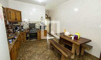 Imagem 5: Casa para Aluguel - Castelo, 2 Quartos, 330 m2