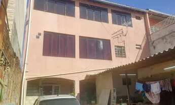 Imagem: Sobrado para venda tem 300 metros quadrados