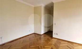 Imagem 2: Apartamento totalmente reformado em andar alto na Santa Cecilia