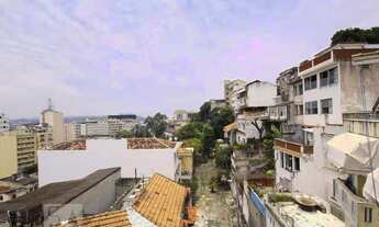 Imagem 3: Casa à Venda - Santa Teresa, 4 Quartos, 382 m2