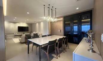 Imagem 2: Apartamento para venda tem 272 metros quadrados com 4 quartos