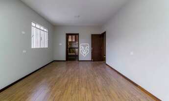 Imagem 5: Casa comercial no Ahú com 7 salas e 5 vagas