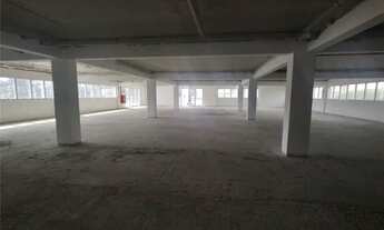 Imagem 6: Salão disponível para restaurante dentro de condomínio logístico