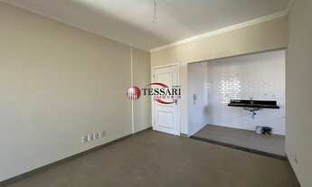 Imagem 6: Vende Apartamento de 3 dormitórios sendo 1 tipo apartamento com armários, sala 2 ambientes