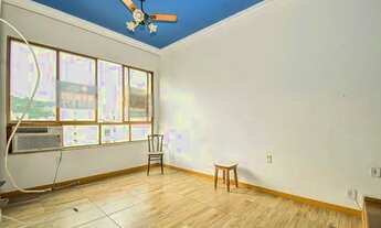 Imagem 2: Flamengo - 3 quartos com vaga na escritura