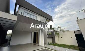 Imagem 2: Alto Padrão e Sofisticação na 507 Sul Sobrado em Frente à Praça com Piscina e Varanda Gou