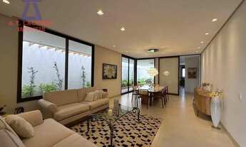 Imagem: Casa alto padrão recém construída - Gran