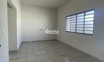 Imagem 7: Casa disponível para venda no bairro Segismundo Pereira em Uberlândia MG