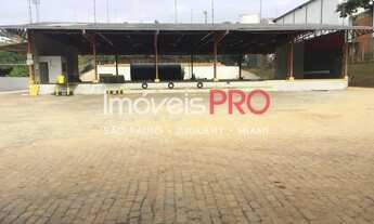 Imagem 4: Reformado, ao lado do CD do GPA