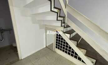 Imagem 7: Casa para aluguel com 3 dormitórios, suíte, piscina e churrasqueira no bairro Ipanema em P