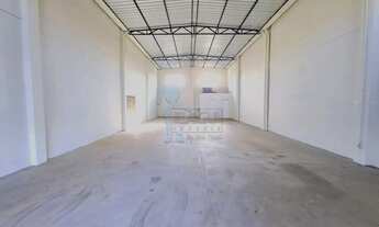 Imagem 7: Galpão de 170m² com 02 lavabos para locação - Jardim Cristo Redentor