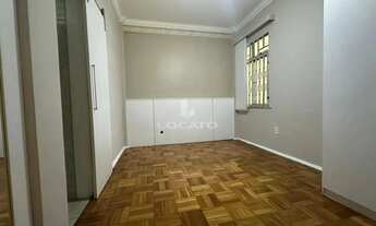 Imagem 6: Apartamento 3 quartos no Centro- ao lado colégio Jesuítas-01 lance pequeno de escadas-vend