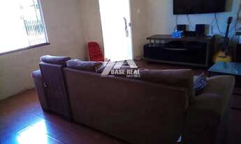 Imagem 7: Casa em alvenaria com 2 quartos, garagem para dois carros e terreno amplo