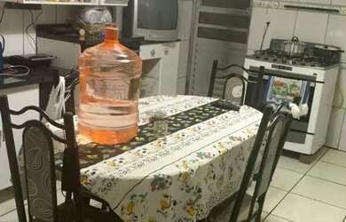 Imagem 6: Sobrado à venda em Barueri, Jardim dos Camargos, com 3 suítes, com 210 m², Não Está Em Con