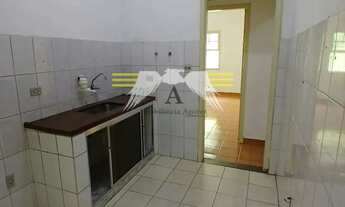 Imagem 4: Apartamento de 40m² com quintal para locação, 2 dormitórios, 2 banheiros, à 850m da Estaçã