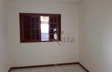 Imagem 6: Sobrado 200m² - 4drm sendo 1 suíte, área gourmet, piscina, 3 vagas