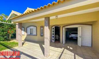 Imagem: Linda residência com 02 terrenos, próxima