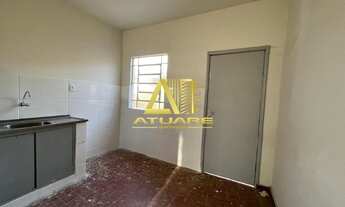 Imagem 4: Casa arejada, próxima ao Centro de Pouso Alegre. São 02 quartos, sala, cozinha, banheiro s