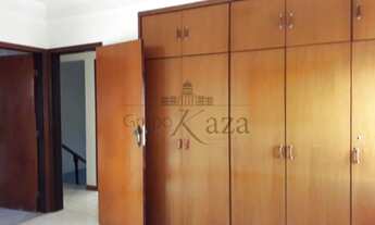 Imagem 5: Sobrado 200m² - 4drm sendo 1 suíte, área gourmet, piscina, 3 vagas