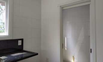 Imagem 6: Casa de condomínio sobrado para venda possui 100 metros quadrados com 3 quartos