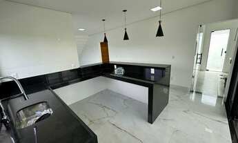 Imagem 2: Casa com 4 dormitórios à venda, 231 m² por R$ 1.492.000,00 - Condomínio Golden Class - Lag