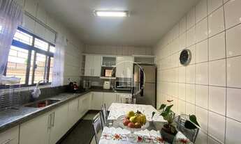 Imagem: Casa com 5 dormitórios à venda, 350 m²