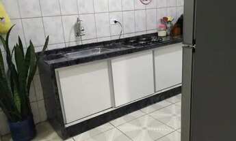 Imagem 2: Casa grande térrea + contrução em cima