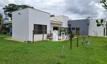 Imagem 5: Casa no condomínio Morada do Sol com três suítes e duas semi suítes