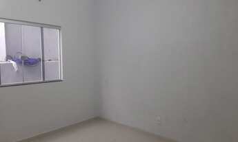 Imagem 2: Casa de 4 quartos sendo 2 suites, beira rio proximo a camera